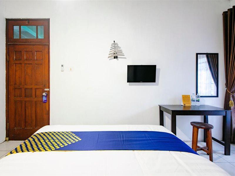 Spot On 2107 Ijo Pupus Syariah Residence Baturetno Εξωτερικό φωτογραφία