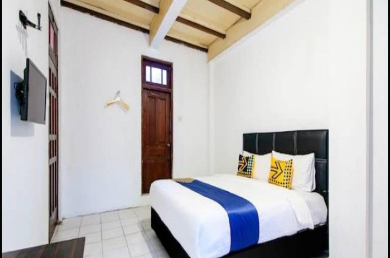 Spot On 2107 Ijo Pupus Syariah Residence Baturetno Εξωτερικό φωτογραφία