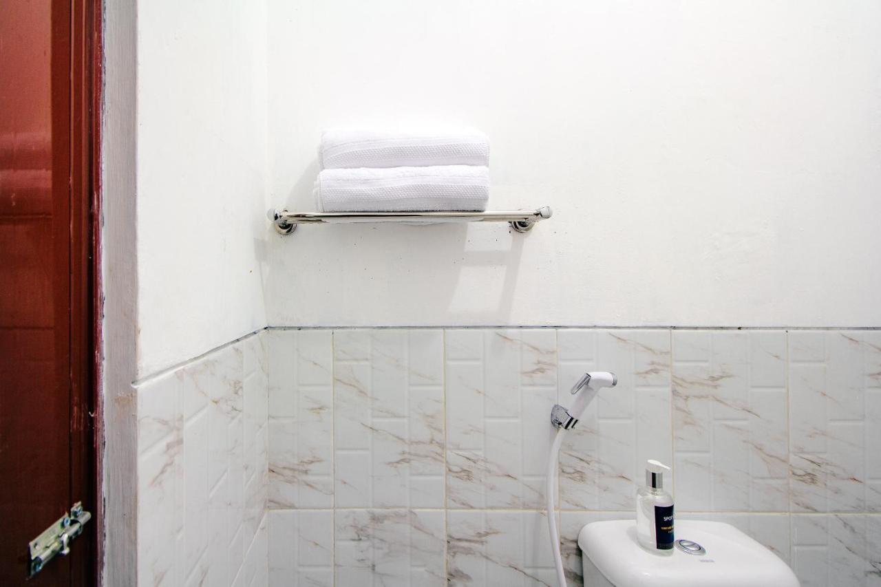 Spot On 2107 Ijo Pupus Syariah Residence Baturetno Εξωτερικό φωτογραφία