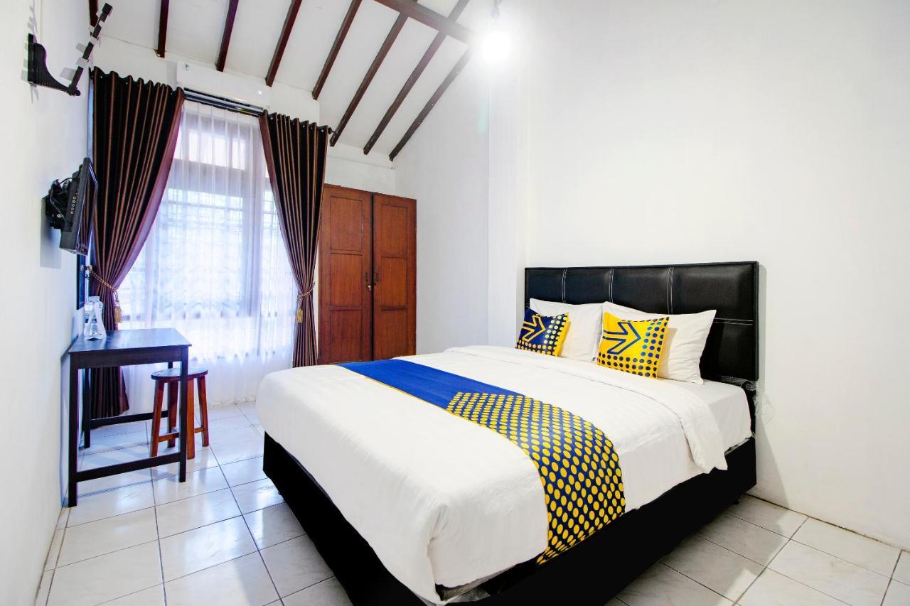 Spot On 2107 Ijo Pupus Syariah Residence Baturetno Εξωτερικό φωτογραφία