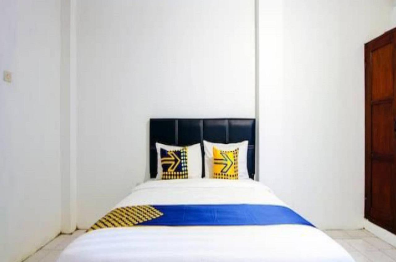 Spot On 2107 Ijo Pupus Syariah Residence Baturetno Εξωτερικό φωτογραφία