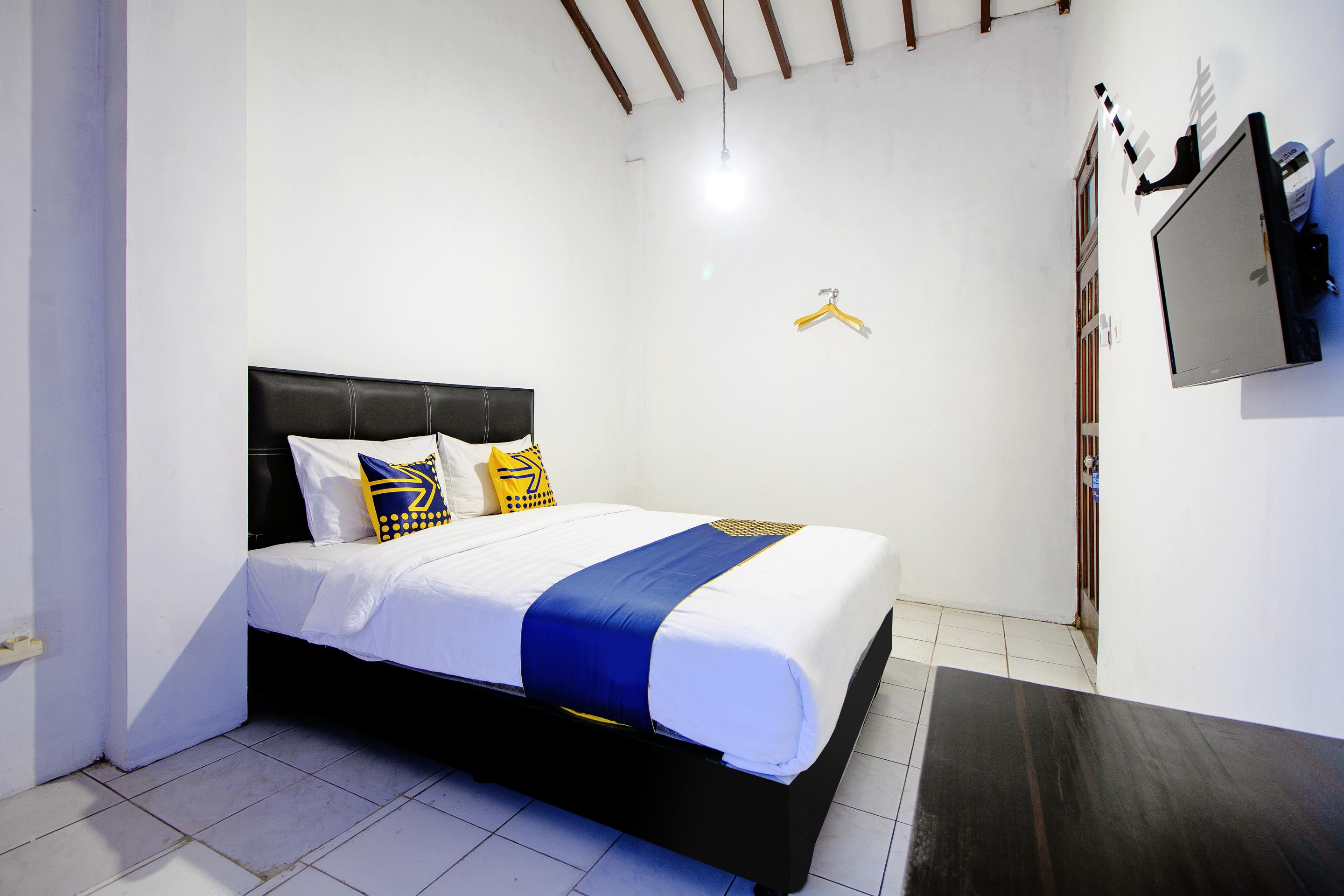 Spot On 2107 Ijo Pupus Syariah Residence Baturetno Εξωτερικό φωτογραφία