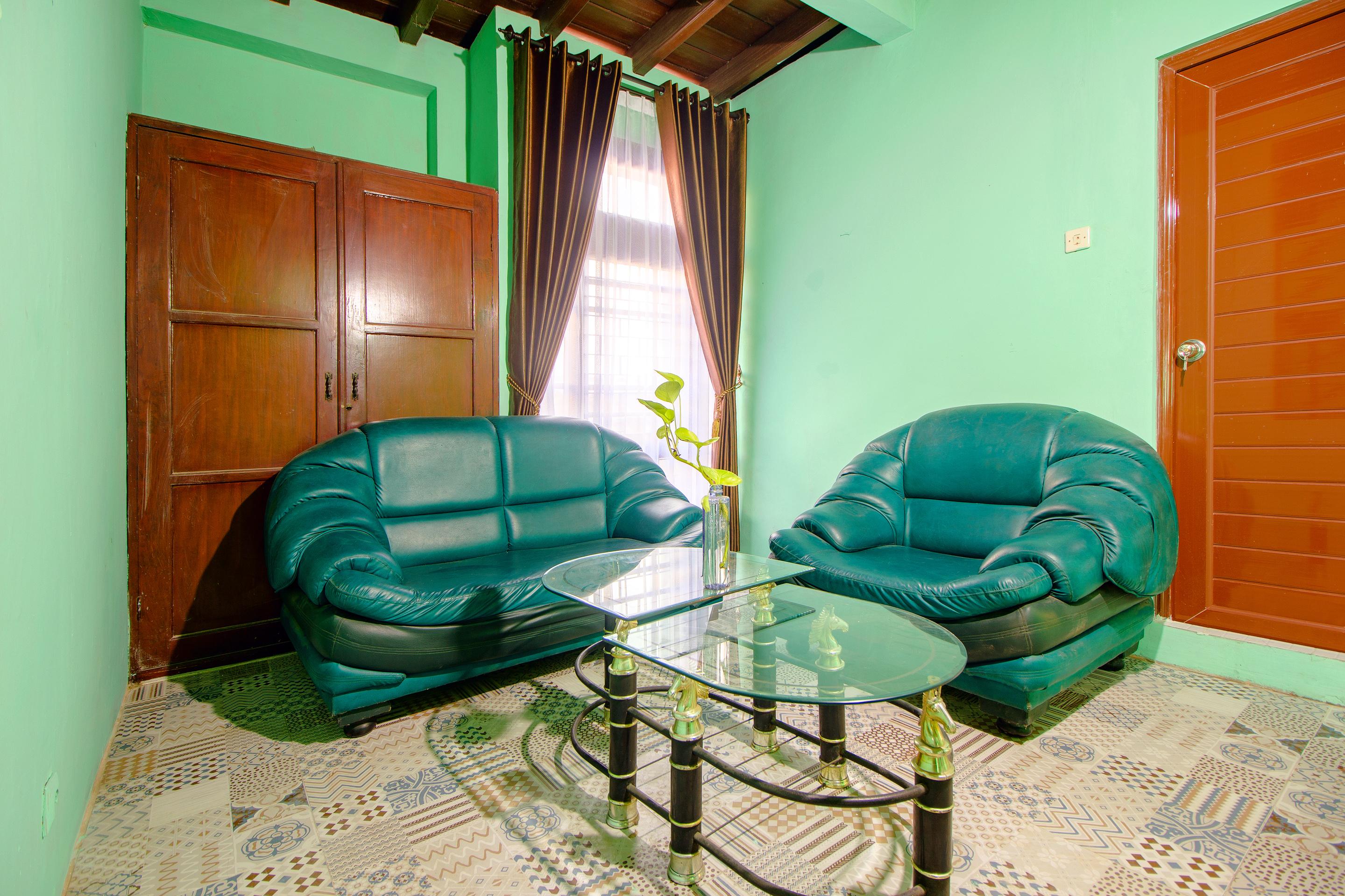 Spot On 2107 Ijo Pupus Syariah Residence Baturetno Εξωτερικό φωτογραφία