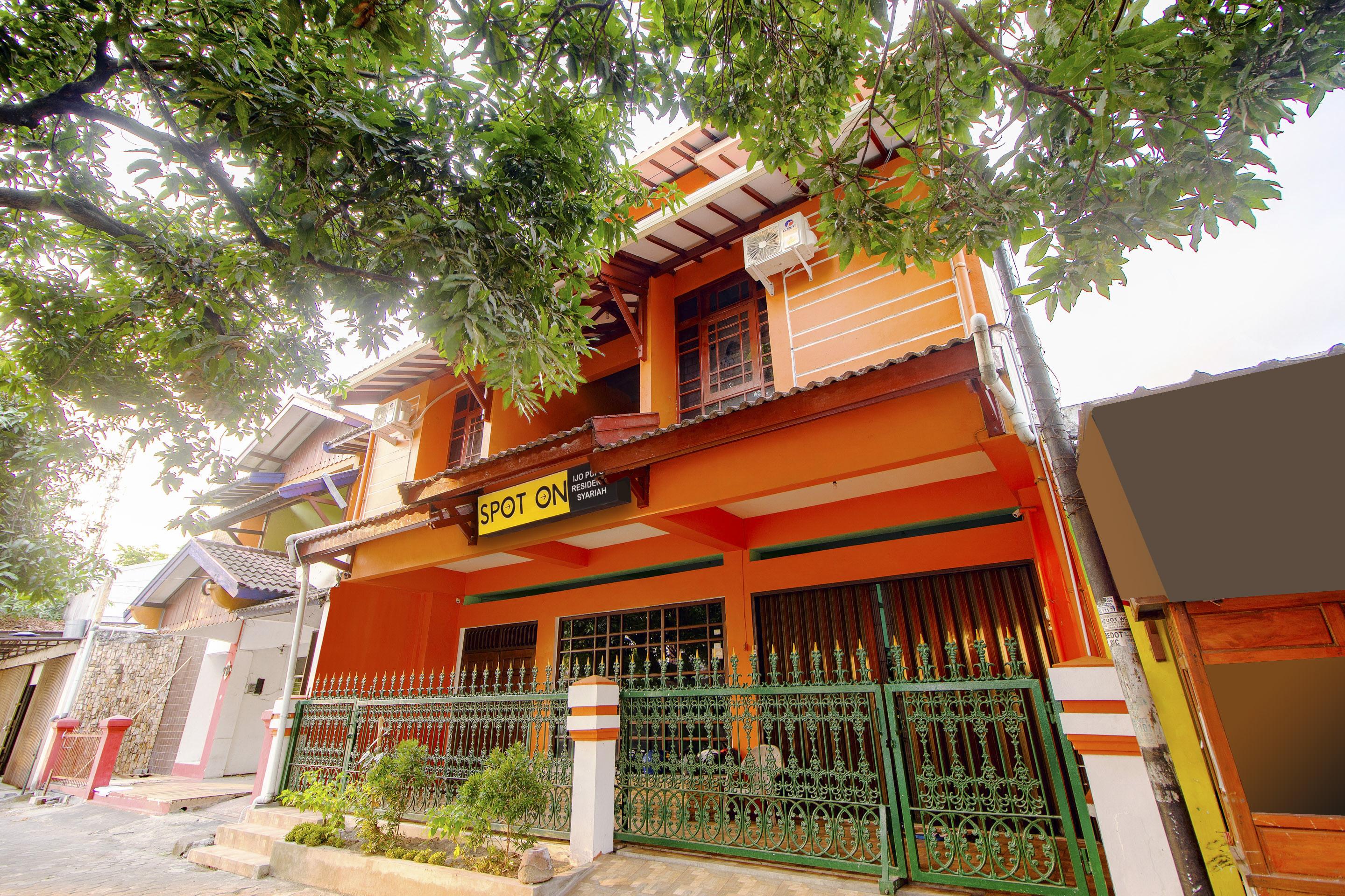 Spot On 2107 Ijo Pupus Syariah Residence Baturetno Εξωτερικό φωτογραφία